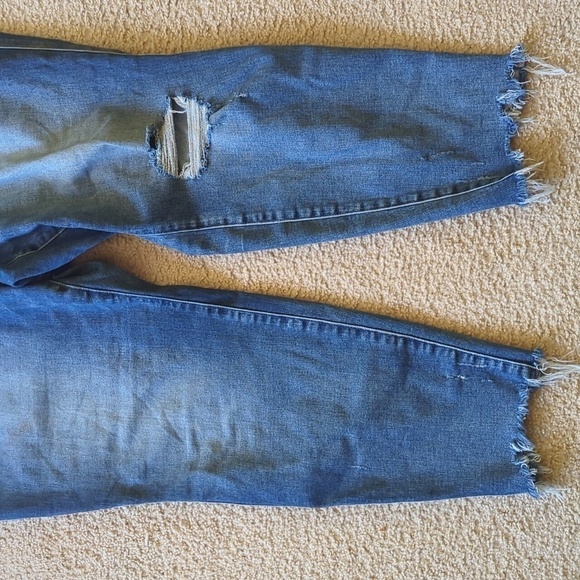 Lane Bryant  Distressed High Rise Skinny Curvy Fit Flex Magic Waistband Size 28 - Picture 5 of 9